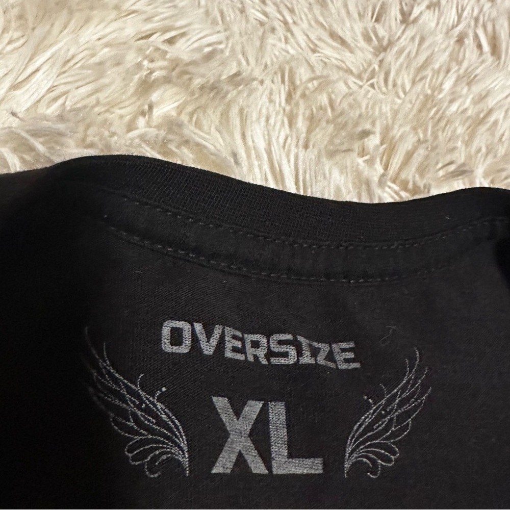 Women’s oversized Black Graphic T-Shirt - Picture 8 of 8